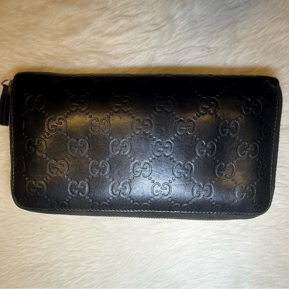 Gucci Black Monogram Leather Zip Wallet